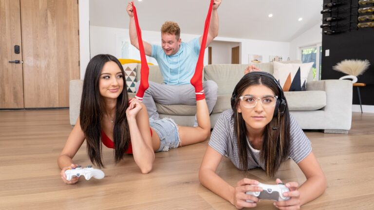 Fucking Gamer Roomie’s BF